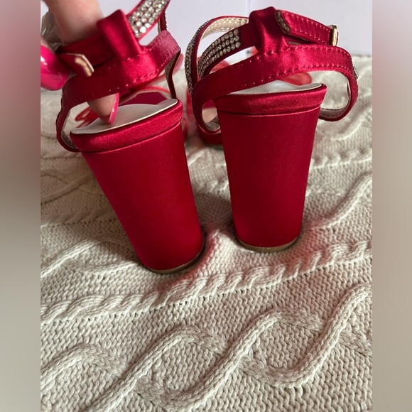 NEW! Top Moda Red Agatha Bow Style Rhinestone Ankle Strap Women’s 6.5 - Picture 9 of 16